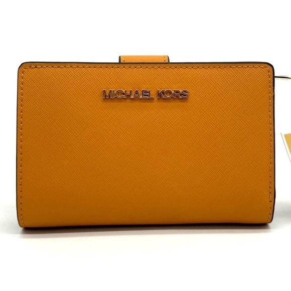 Michael Kors Medium Bifold Zip Chain Wallet Cider - Picture 1 of 9